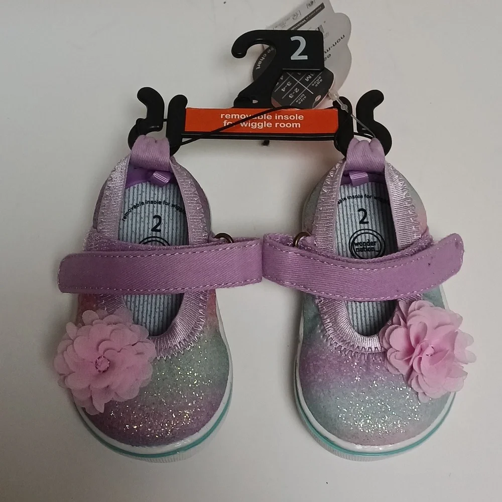 NWT Wonder Nation Infant Shoes Easy On/Off Non Marking Outsole Size 2